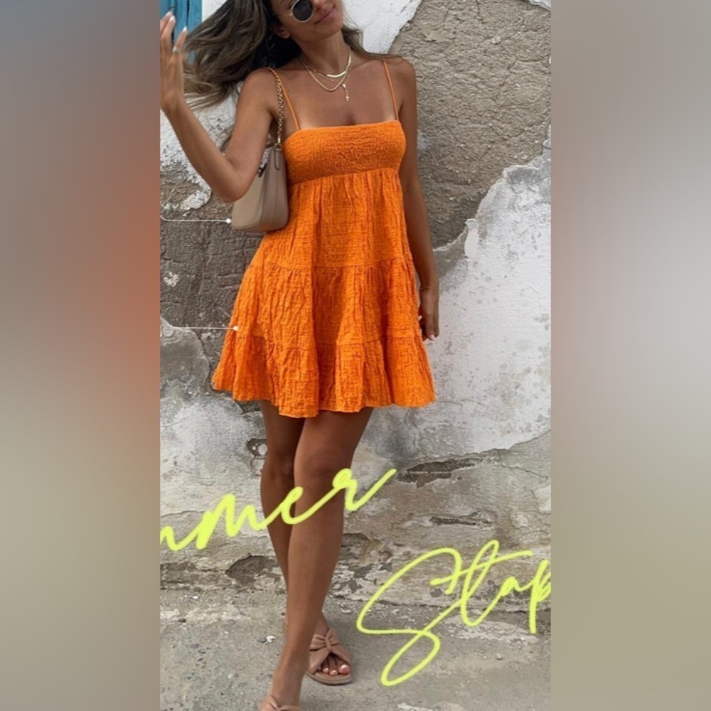 Zara orange 🍊 textured mini‎ dress size Large L